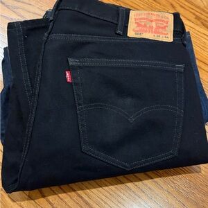 505 Levi's Men's Black Jeans - 38 x 34
